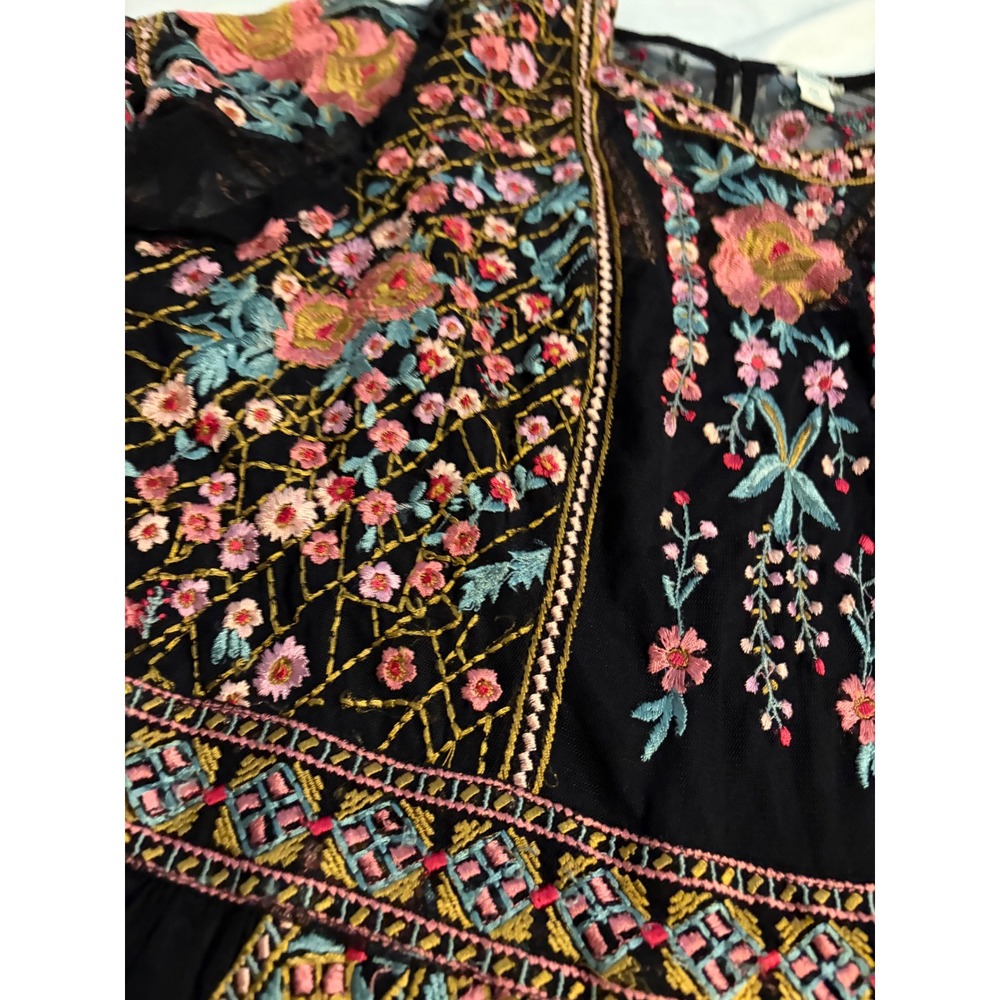 Sundance Dress Boho Floral Embroidered Mesh Black Keyhole Back Petites PM - Picture 3 of 8
